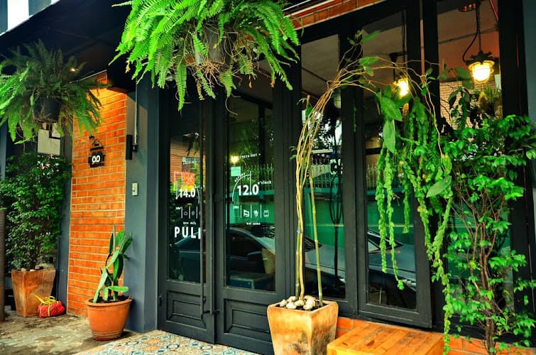 The Neighbor Hoot Hostel&Cafe'