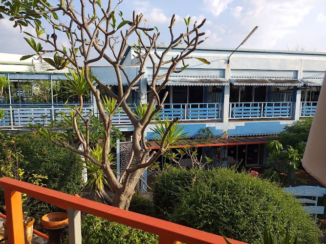 Bai Bua Beach Resort